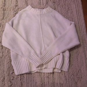TARGET CUTE WINTERY WHITE HEAVEY OVERSIZED SWEATER